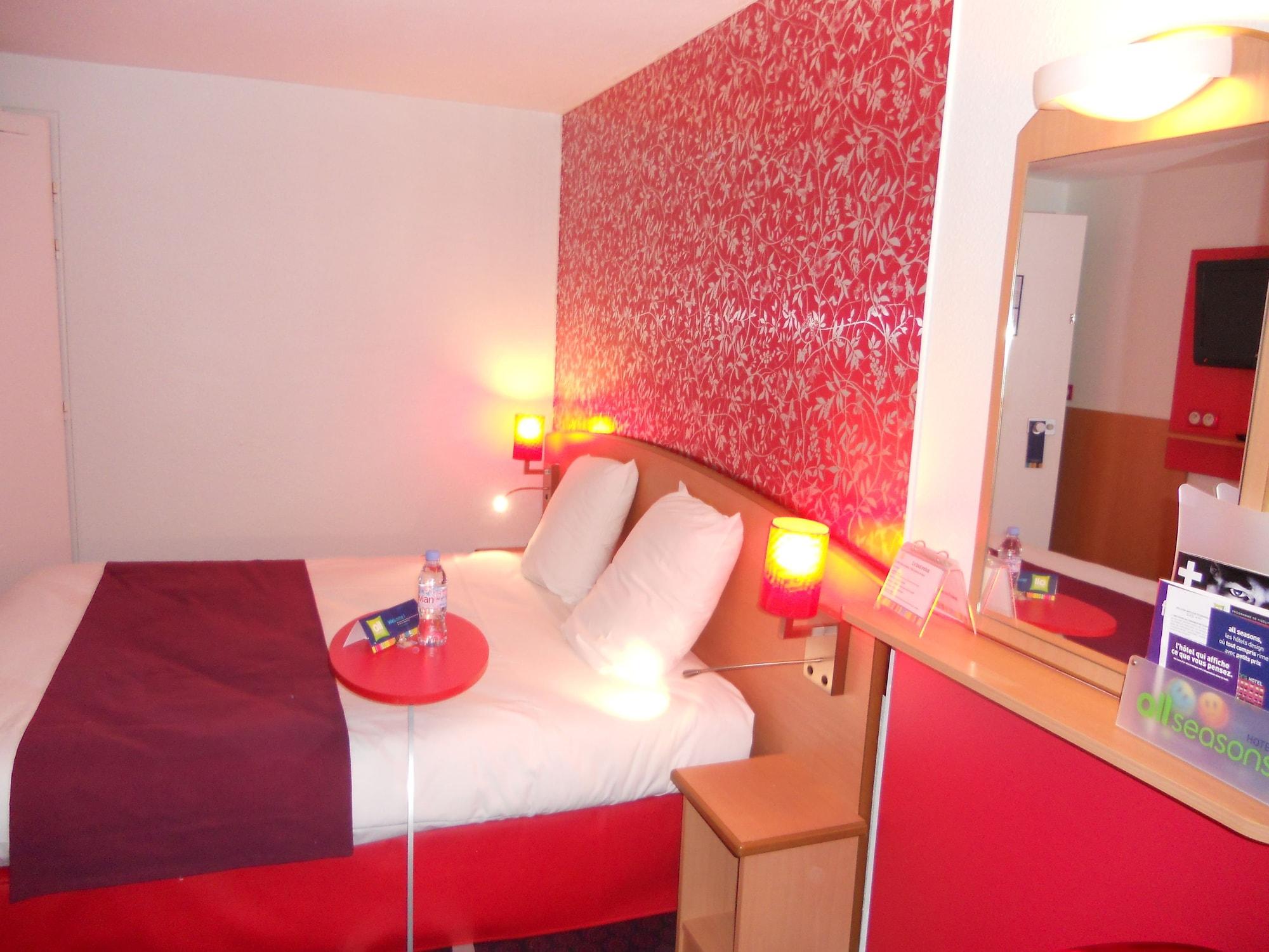Ibis Styles Bourg En Bresse Hotel Exterior photo