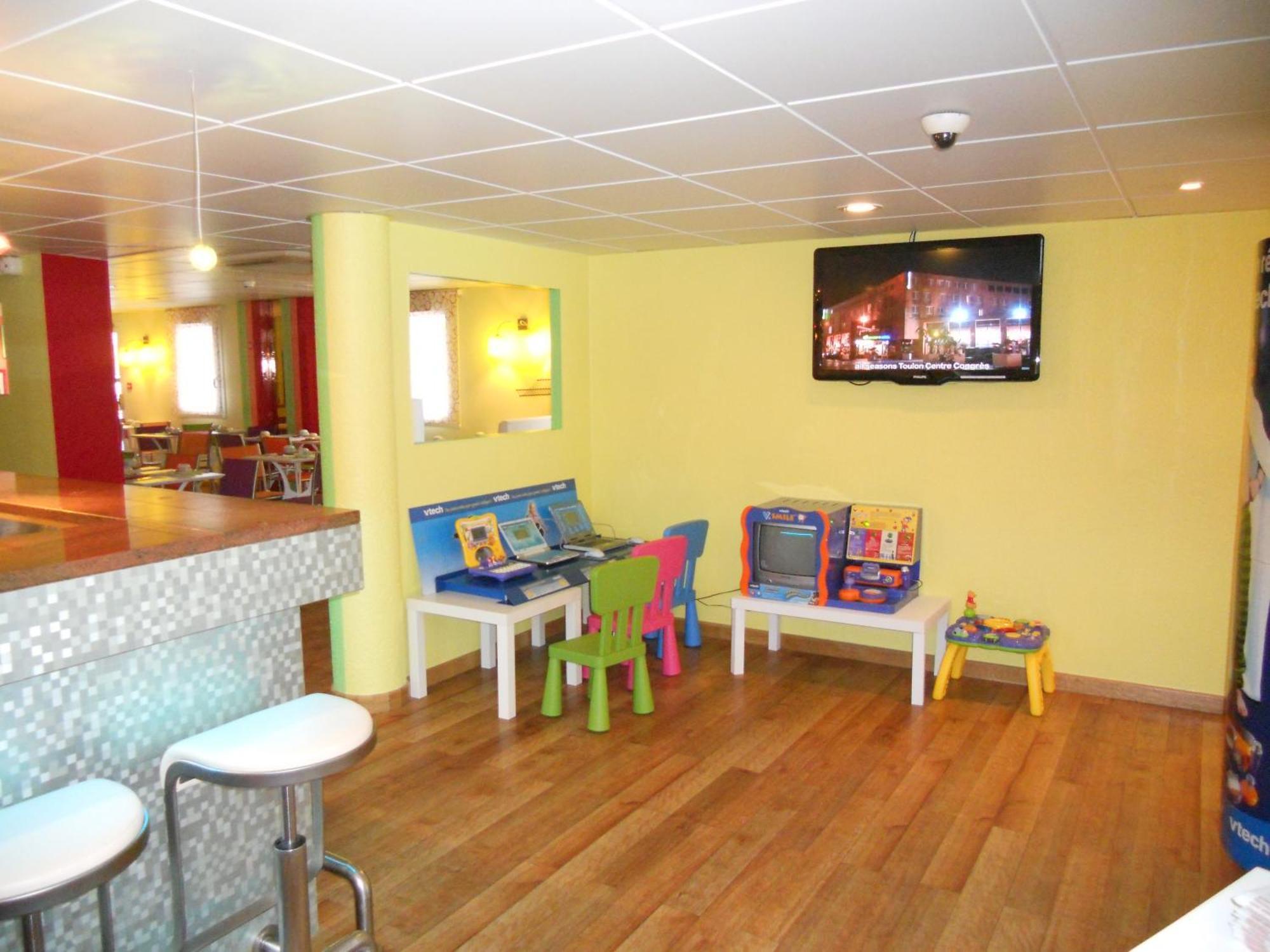 Ibis Styles Bourg En Bresse Hotel Exterior photo